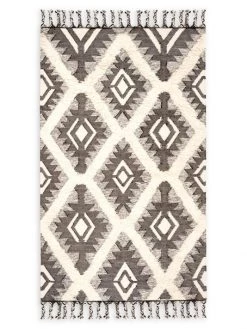 Safavieh Kenya 910 Rug