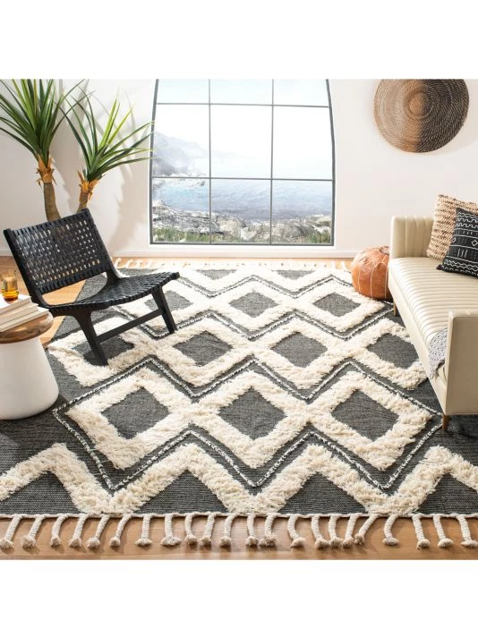 Safavieh Kenya 903 Rug 4 Safavieh Kenya 903 Rug - Image 2