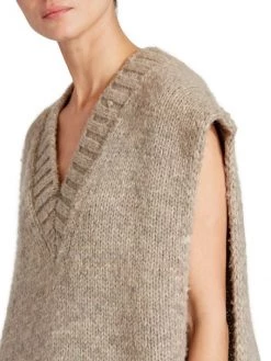 Maison Margiela Botanically Dyed Tabard Knit Vest -Safavieh And Maison Margiela Sales unnamed file 918