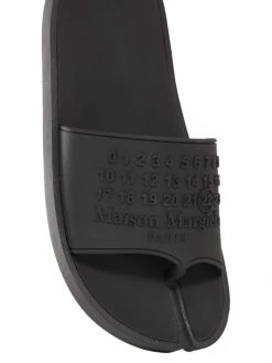 Maison Margiela Tabi Pool Slides Black -Safavieh And Maison Margiela Sales unnamed file 922